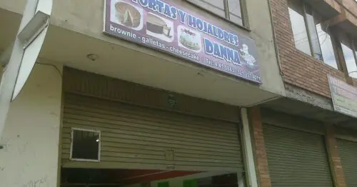 TORTAS Y HOJALDRES DANNA TORTAS Y HOJALDRES DANNA